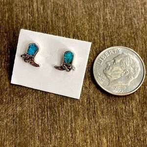 925 Silver tiny cowboy boots with turquoise shavings stud earrings* New